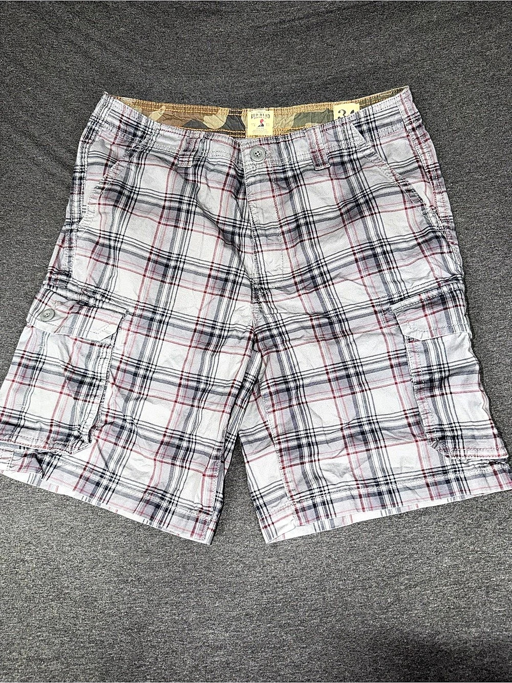 Red Head Plaid Cargo Shorts Waist 34